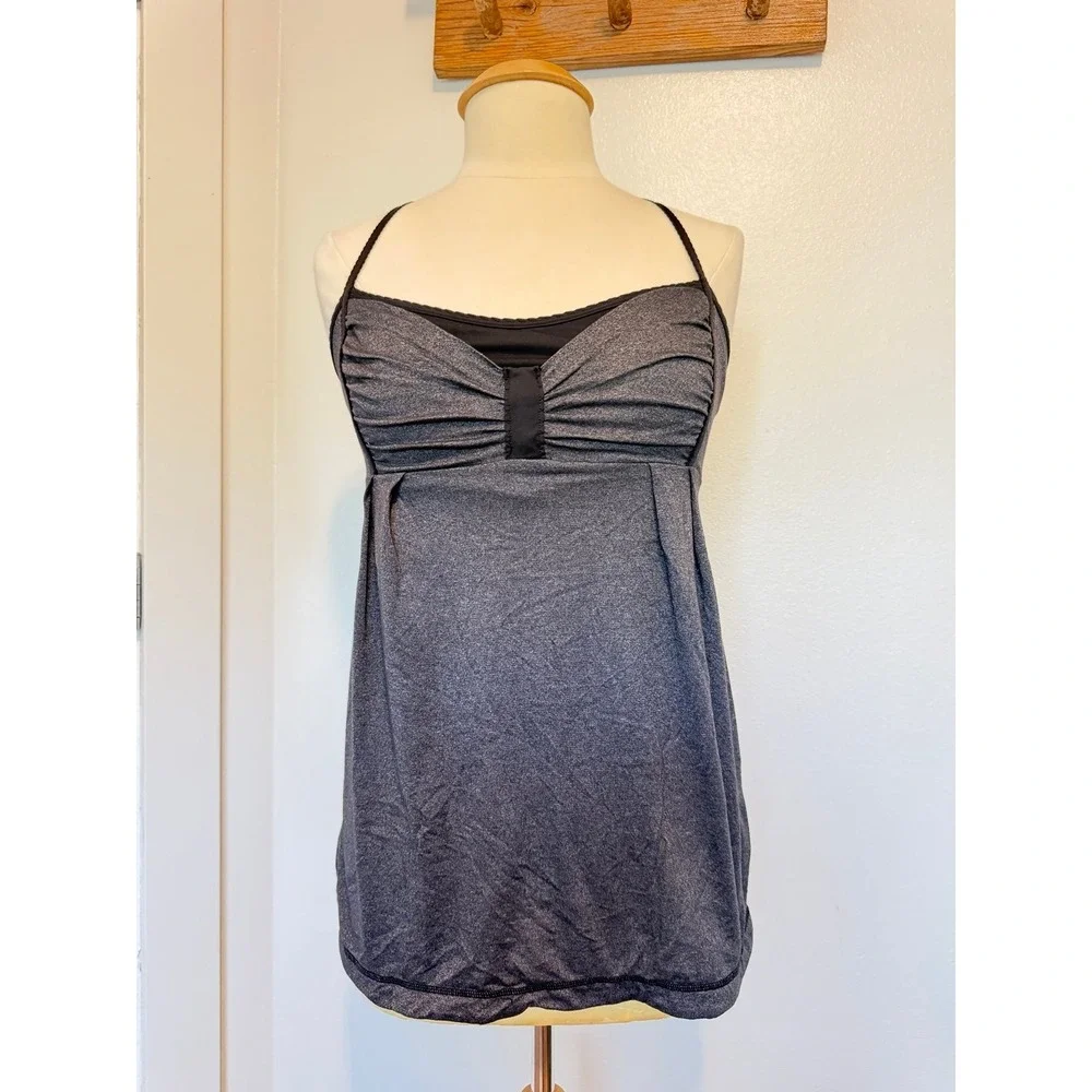 Lululemon Graceful Flow Tank with bra size 10 women's workout activewear yoga